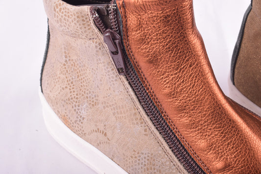 Taupe
