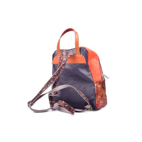 Small advertising  space 4 - Leather backpack