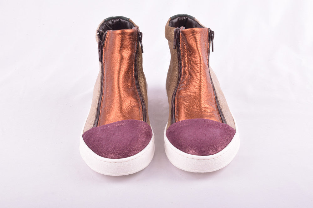 Taupe