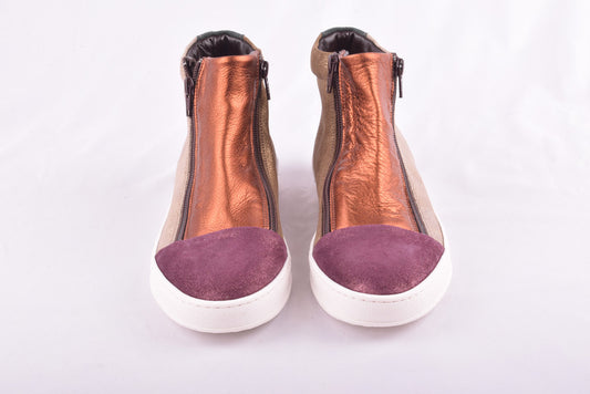 Taupe