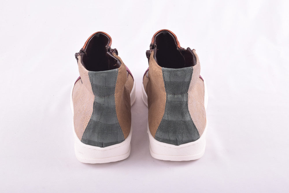 Taupe
